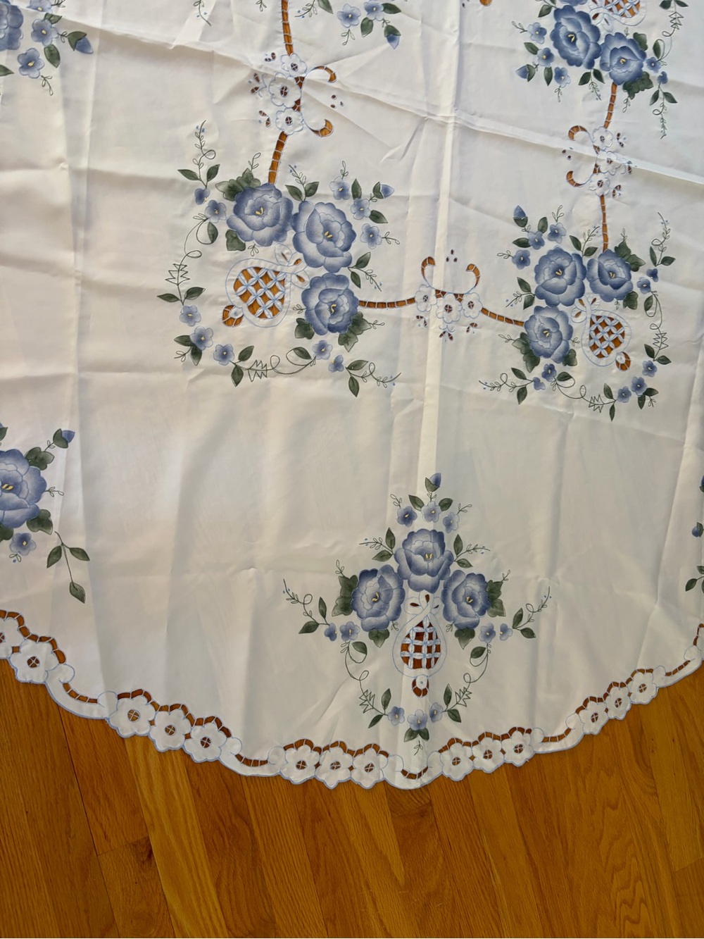 Blue Floral Embroidered Round Tablecloth - Unbranded, 68" diameter - Picture 5 of 13